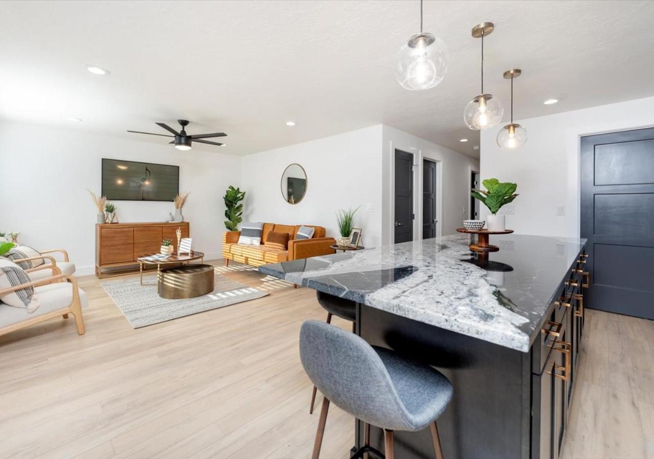 Mid Century Modern Boise-River Bungalow W/ Hot Tub Zewnętrze zdjęcie